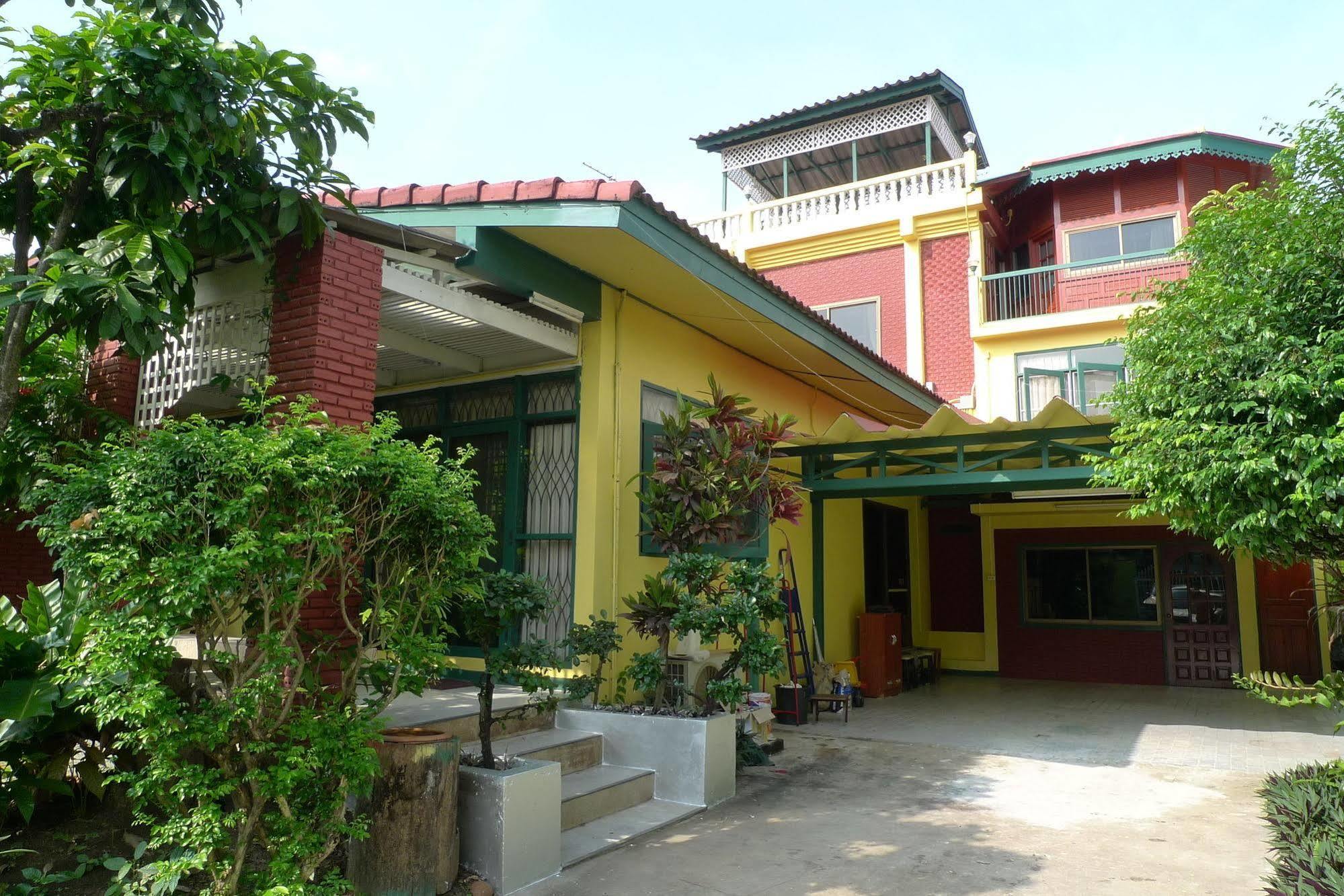 Hotel Baan Kaewta Chiang Mai Exterior foto